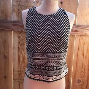 Blackb and White top